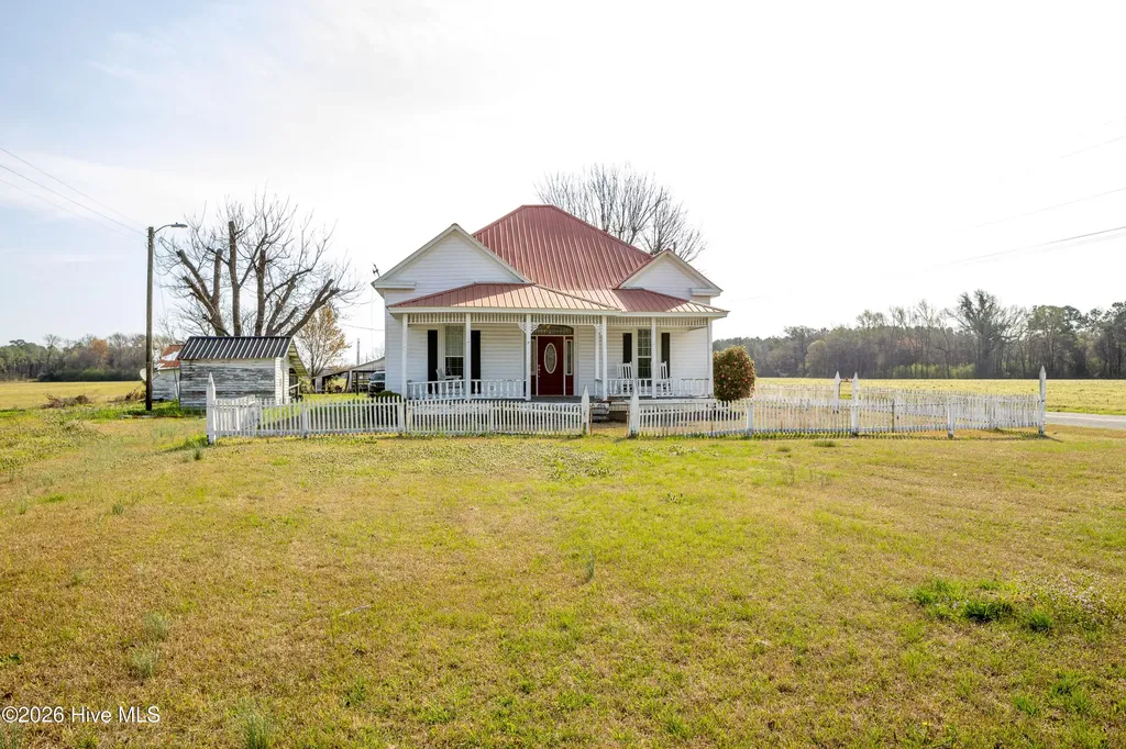 47 Enoch Road Clinton NC 28328
