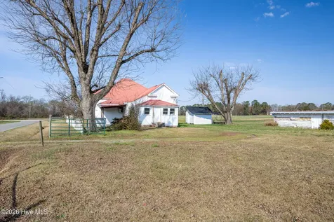 47 Enoch Road Clinton NC 28328