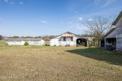 47 Enoch Road Clinton NC 28328