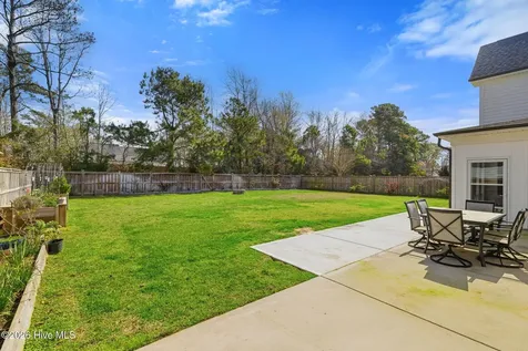 166 Camden Trail Hampstead NC 28443