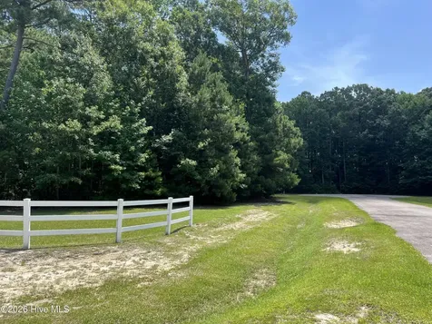 77 Deep Creek Shore Hertford NC 27944