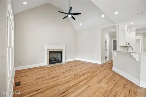 203 Hatteras Court Hampstead NC 28443