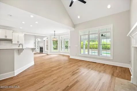 203 Hatteras Court Hampstead NC 28443