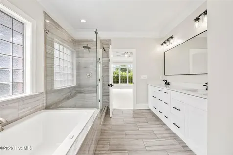 203 Hatteras Court Hampstead NC 28443