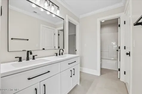 203 Hatteras Court Hampstead NC 28443