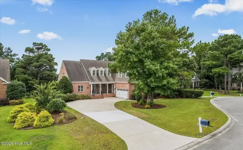 203 Hatteras Court Hampstead NC 28443