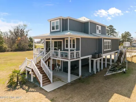 3093 Whichards Beach Road Chocowinity NC 27817