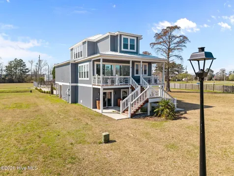 3093 Whichards Beach Road Chocowinity NC 27817