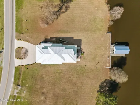 3093 Whichards Beach Road Chocowinity NC 27817