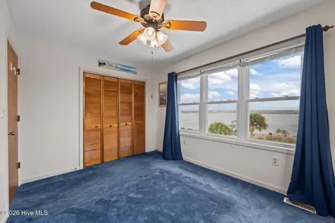 24 Bermuda Landing Place North Topsail Beach NC 28460