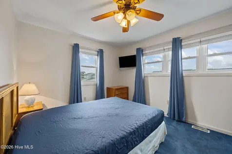 24 Bermuda Landing Place North Topsail Beach NC 28460