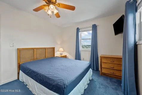 24 Bermuda Landing Place North Topsail Beach NC 28460