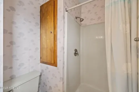 24 Bermuda Landing Place North Topsail Beach NC 28460