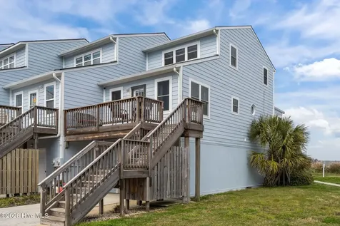 24 Bermuda Landing Place North Topsail Beach NC 28460