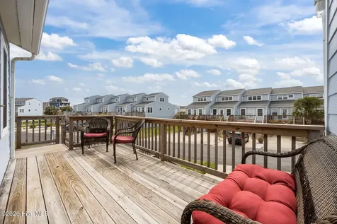 24 Bermuda Landing Place North Topsail Beach NC 28460