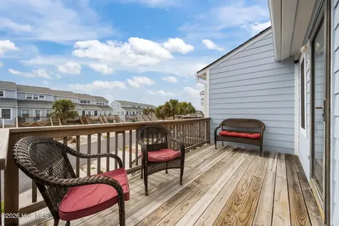 24 Bermuda Landing Place North Topsail Beach NC 28460