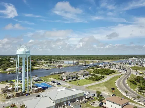 112 Sunshine Lane Holden Beach NC 28462