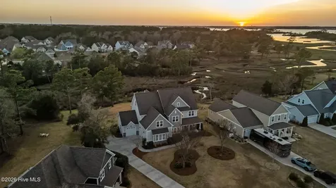 112 Castaway Cove Cedar Point NC 28584
