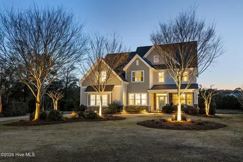 112 Castaway Cove Cedar Point NC 28584