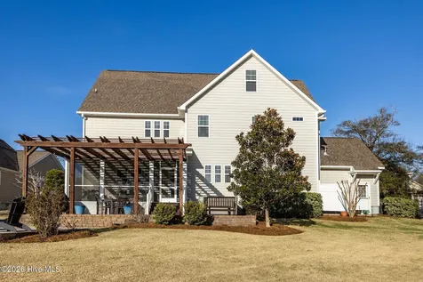 112 Castaway Cove Cedar Point NC 28584