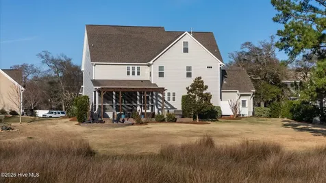 112 Castaway Cove Cedar Point NC 28584