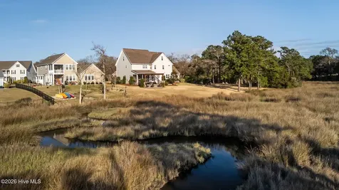 112 Castaway Cove Cedar Point NC 28584