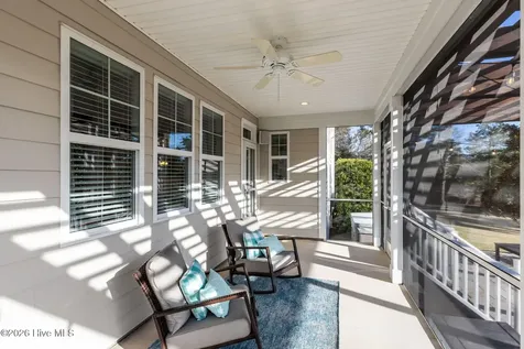 112 Castaway Cove Cedar Point NC 28584