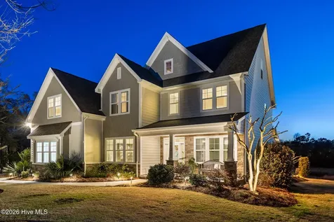 112 Castaway Cove Cedar Point NC 28584