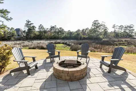 112 Castaway Cove Cedar Point NC 28584