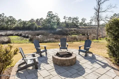 112 Castaway Cove Cedar Point NC 28584