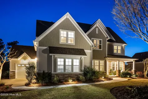 112 Castaway Cove Cedar Point NC 28584
