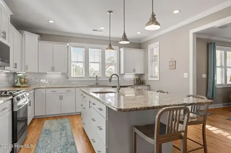 112 Castaway Cove Cedar Point NC 28584