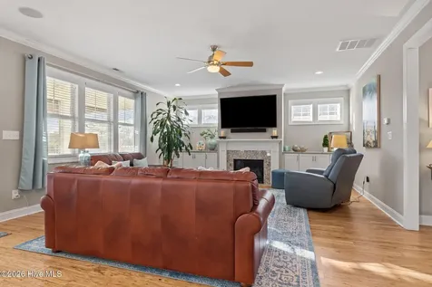 112 Castaway Cove Cedar Point NC 28584