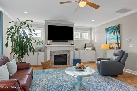 112 Castaway Cove Cedar Point NC 28584