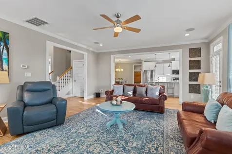 112 Castaway Cove Cedar Point NC 28584