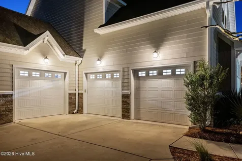 112 Castaway Cove Cedar Point NC 28584