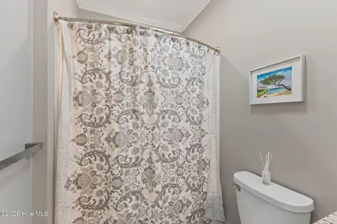 112 Castaway Cove Cedar Point NC 28584