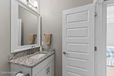 112 Castaway Cove Cedar Point NC 28584