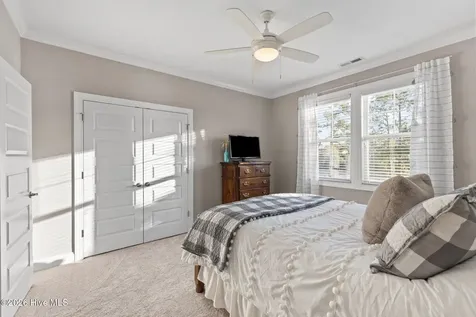 112 Castaway Cove Cedar Point NC 28584