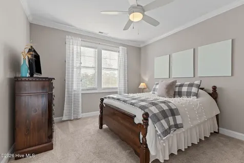 112 Castaway Cove Cedar Point NC 28584