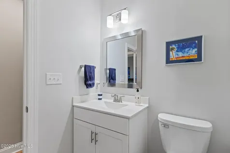 112 Castaway Cove Cedar Point NC 28584