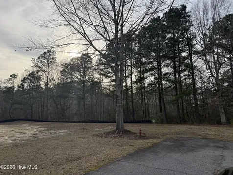 313 Megan Loop N Hertford NC 27944