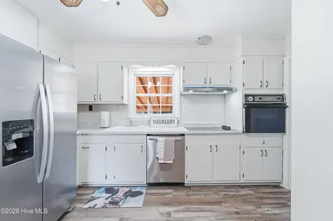 208 Puller Drive Jacksonville NC 28540