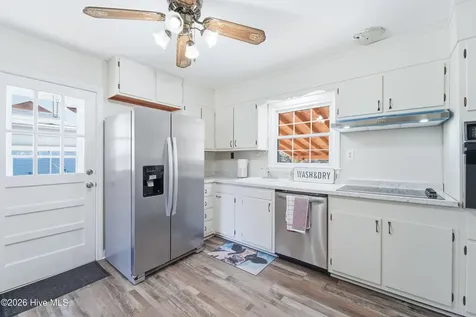 208 Puller Drive Jacksonville NC 28540