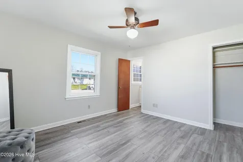 208 Puller Drive Jacksonville NC 28540