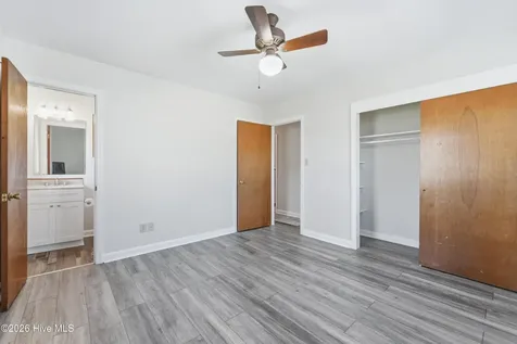 208 Puller Drive Jacksonville NC 28540