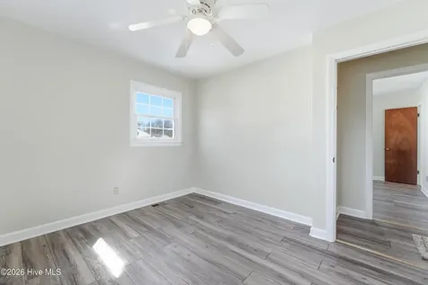 208 Puller Drive Jacksonville NC 28540