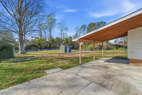 208 Puller Drive Jacksonville NC 28540