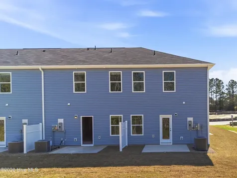 596 Sandy Hollow Drive Jacksonville NC 28540