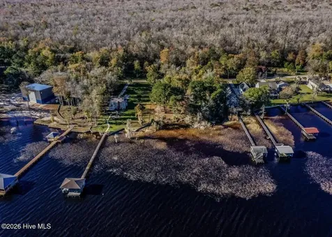 135-136 Near 3461 Waccamaw Road S Lake Waccamaw NC 28450